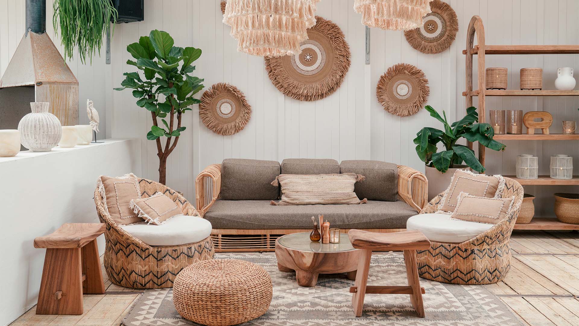 Interieurshot loungehoek met meubels van Ibiza Outdoor